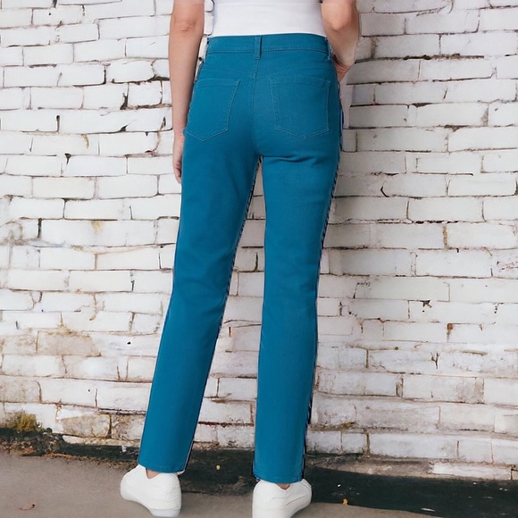 COPY - Gloria Vanderbilt Jeans (5824) - Picture 3 of 10